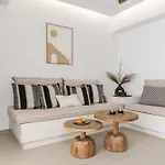 Riviera Villa *